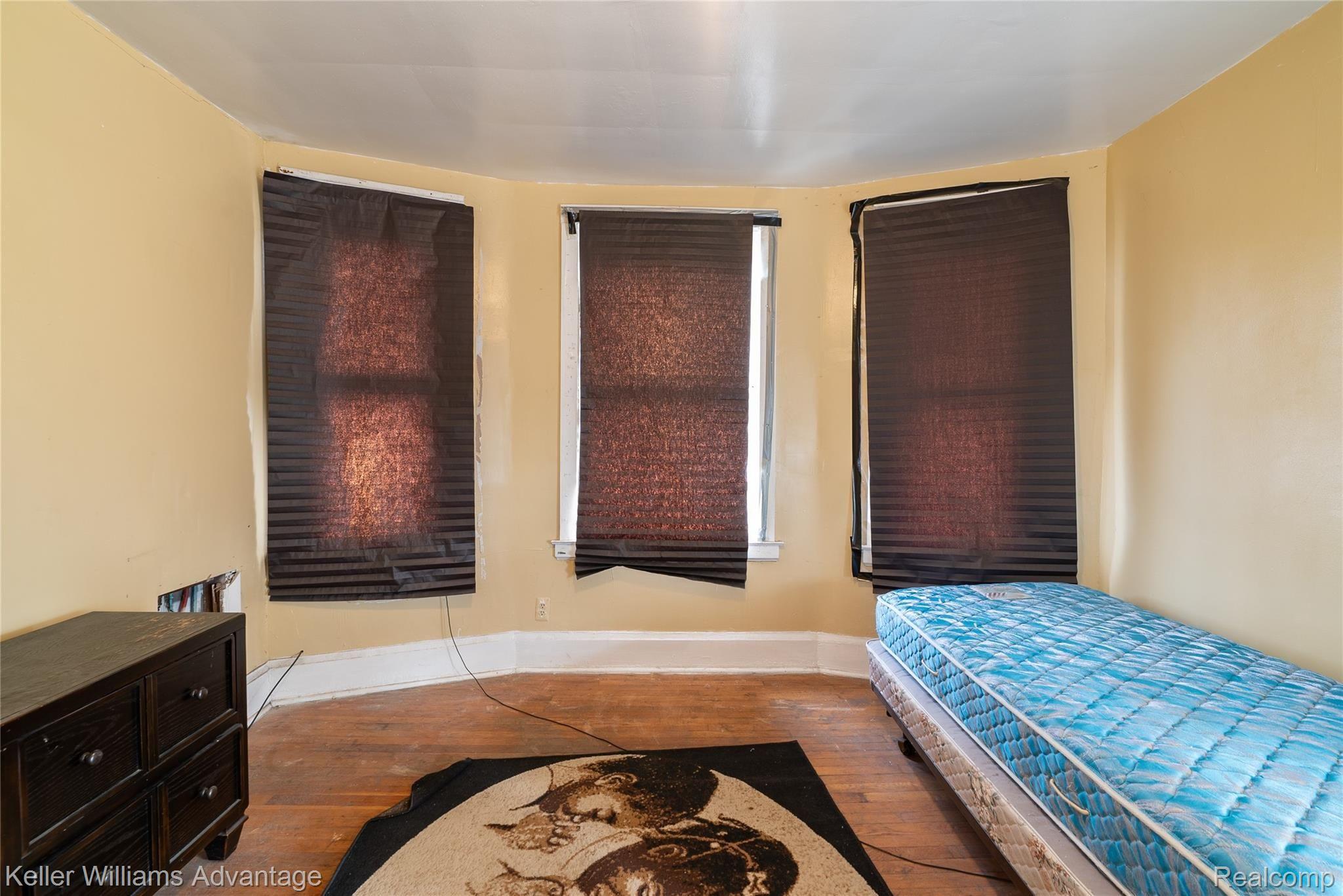 1117 Atkinson Street Detroit, MI 48202 - Photo 20 of 38 AtkinsonSt_1117_Bed B1.jpg