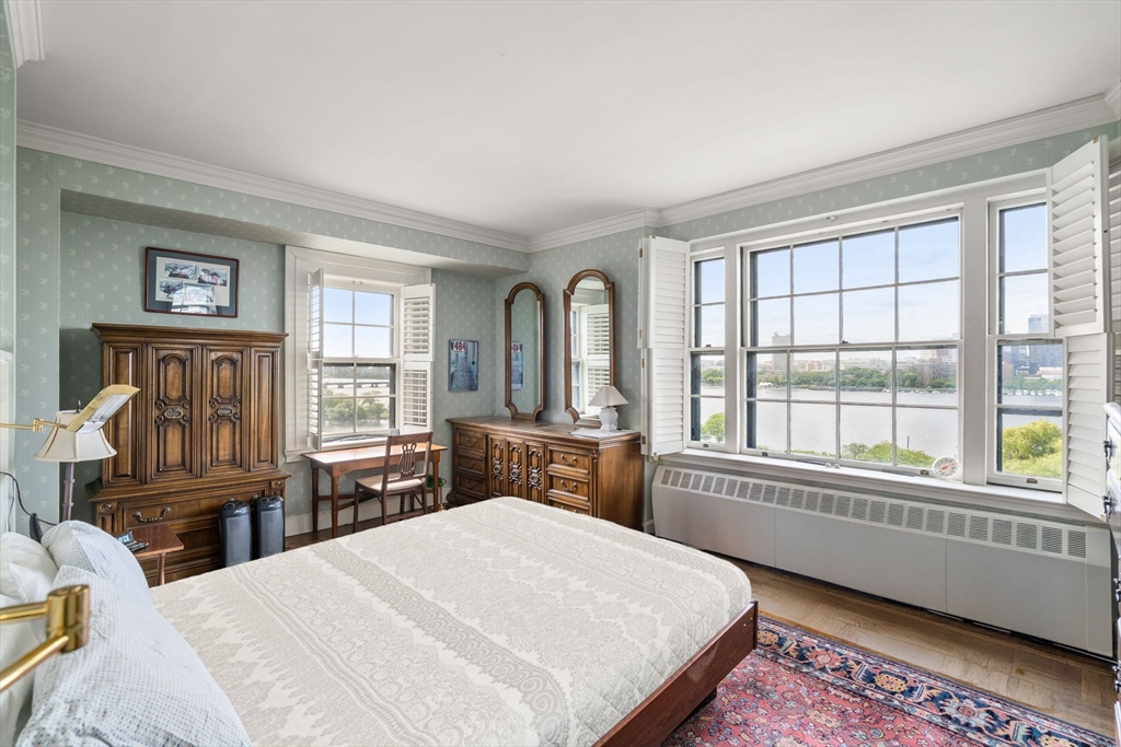 274 Beacon Street, Unit 8R Boston, MA 02116 - Photo 7 of 16