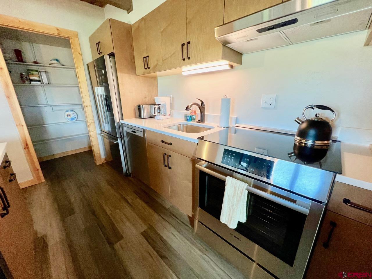 32 Hunter Hill Road, Unit B301 Crested Butte, CO 81225 - Photo 12 of 34 Gallery Image 12