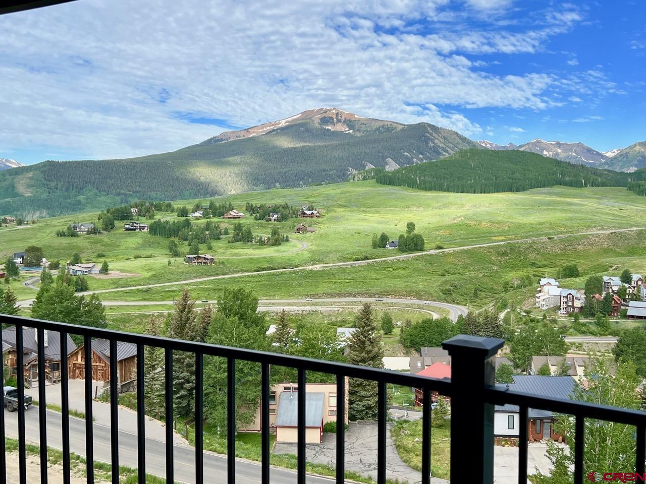 32 Hunter Hill Road, Unit B301 Crested Butte, CO 81225 - Photo 4 of 34 Gallery Image 4