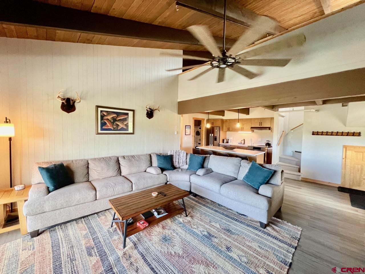 32 Hunter Hill Road, Unit B301 Crested Butte, CO 81225 - Photo 5 of 34 Gallery Image 5