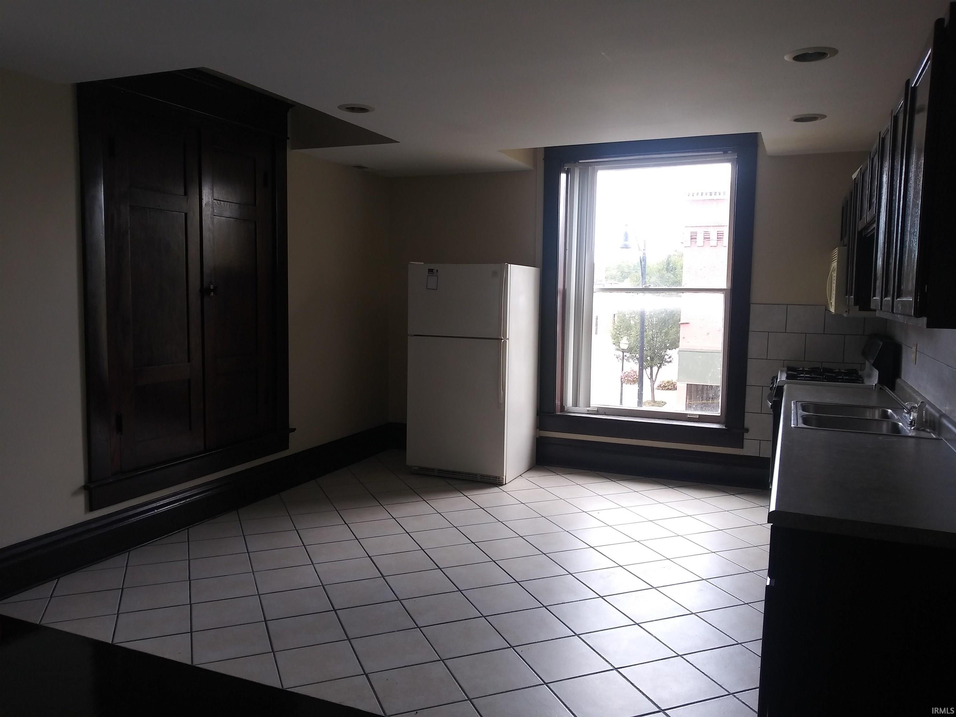 200 South 5th Street Logansport, IN 46947 - Photo 11 of 34