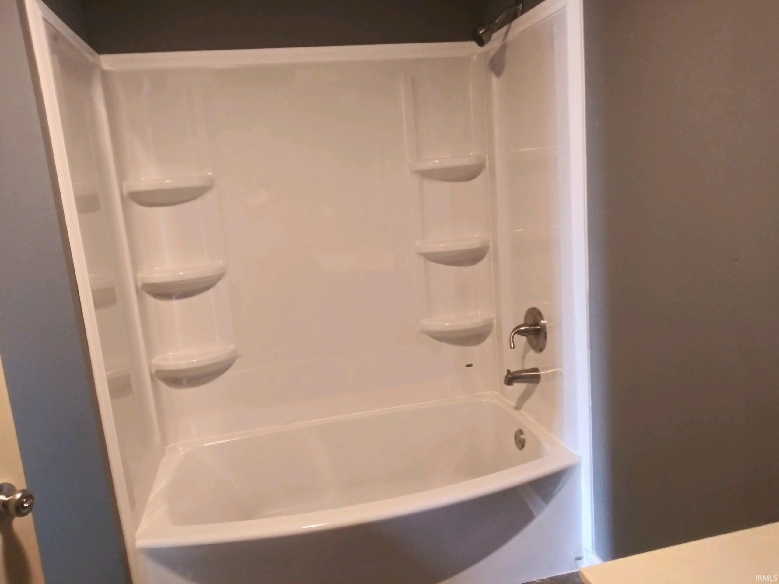 200 South 5th Street Logansport, IN 46947 - Photo 5 of 34