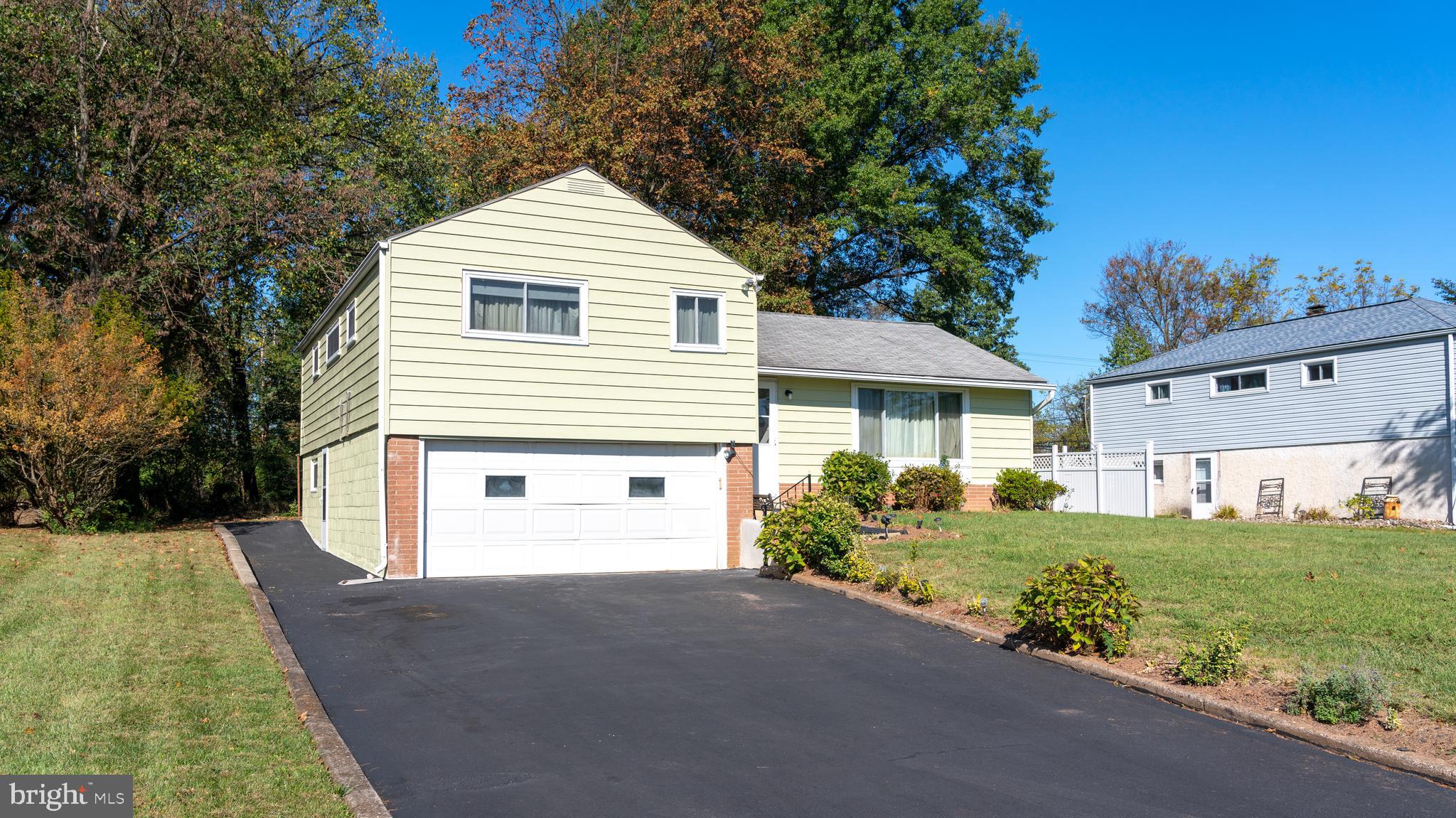 236 Becker Road North Wales, PA 19454 - Photo 4 of 50 Gallery Image 4