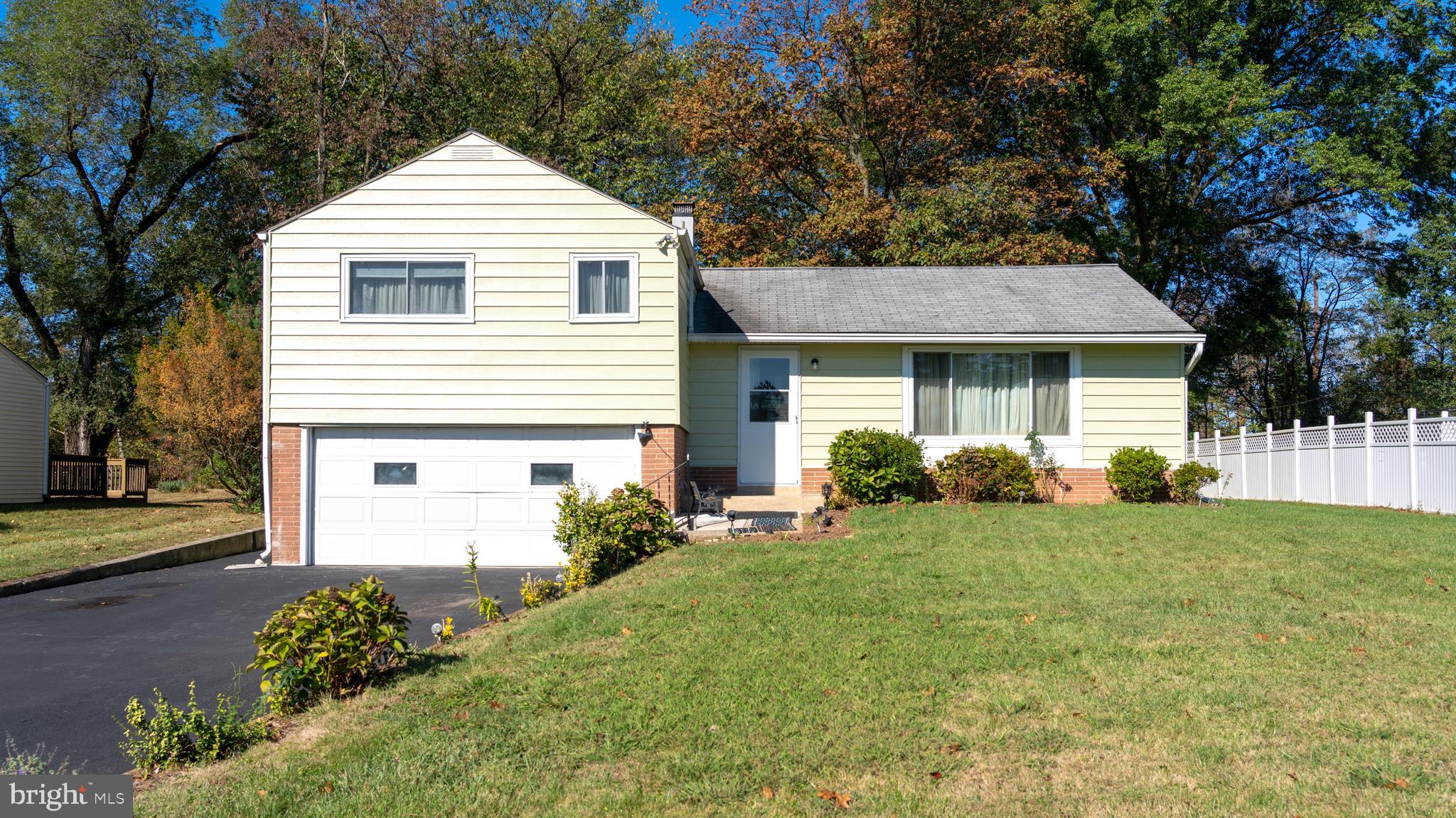 236 Becker Road North Wales, PA 19454 - Photo 7 of 50 Gallery Image 7