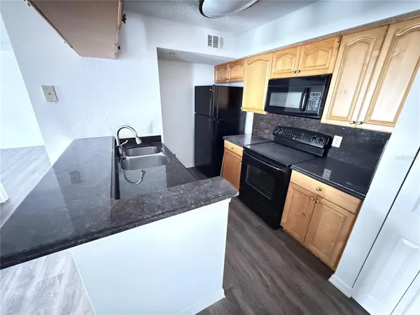 $1,650 | 4105 Tropical Isle Boulevard, Unit 217, Kissimmee, FL 34741