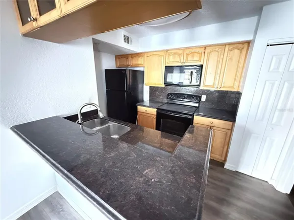 $1,650 | 4105 Tropical Isle Boulevard, Unit 217, Kissimmee, FL 34741