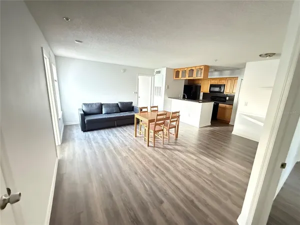 $1,650 | 4105 Tropical Isle Boulevard, Unit 217, Kissimmee, FL 34741