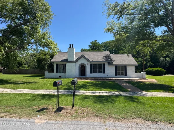 $231,900 | 406 Brookhaven Street, Monticello, MS 39654