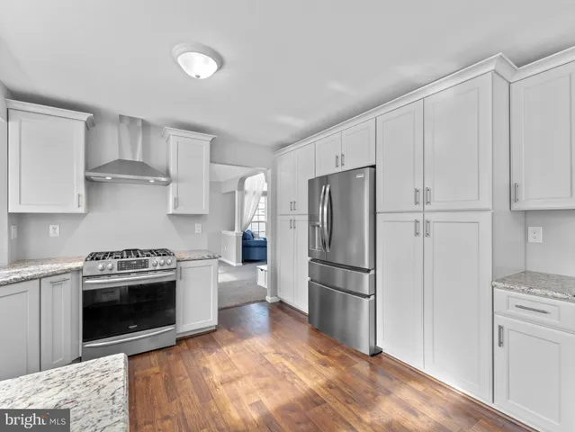 $649,999 | 5 Lakeworth Drive, Berlin, NJ 08009