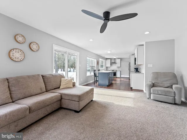 $649,999 | 5 Lakeworth Drive, Berlin, NJ 08009