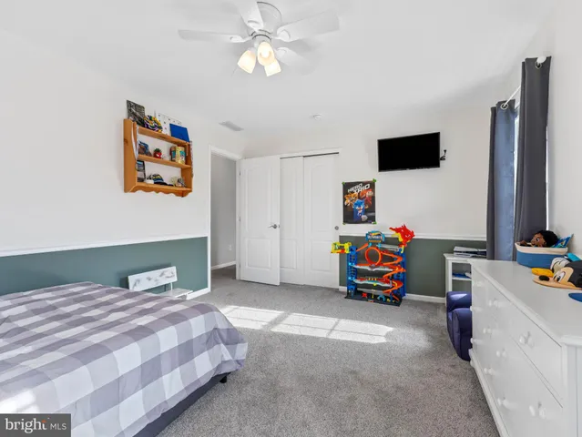 $649,999 | 5 Lakeworth Drive, Berlin, NJ 08009