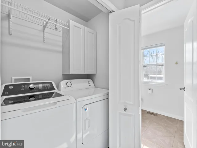 $649,999 | 5 Lakeworth Drive, Berlin, NJ 08009