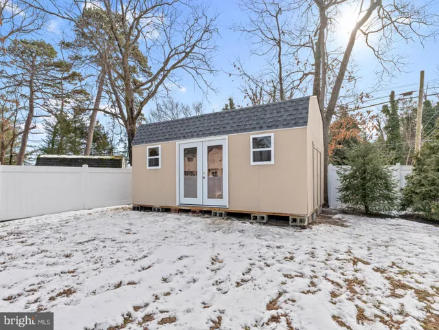 $649,999 | 5 Lakeworth Drive, Berlin, NJ 08009