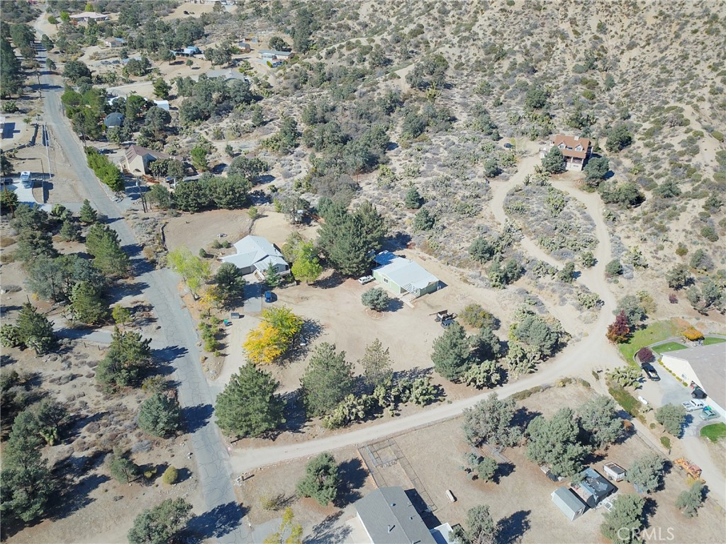 1700 Desert Front Road Pinon Hills, CA 92372 - Photo 28 of 42