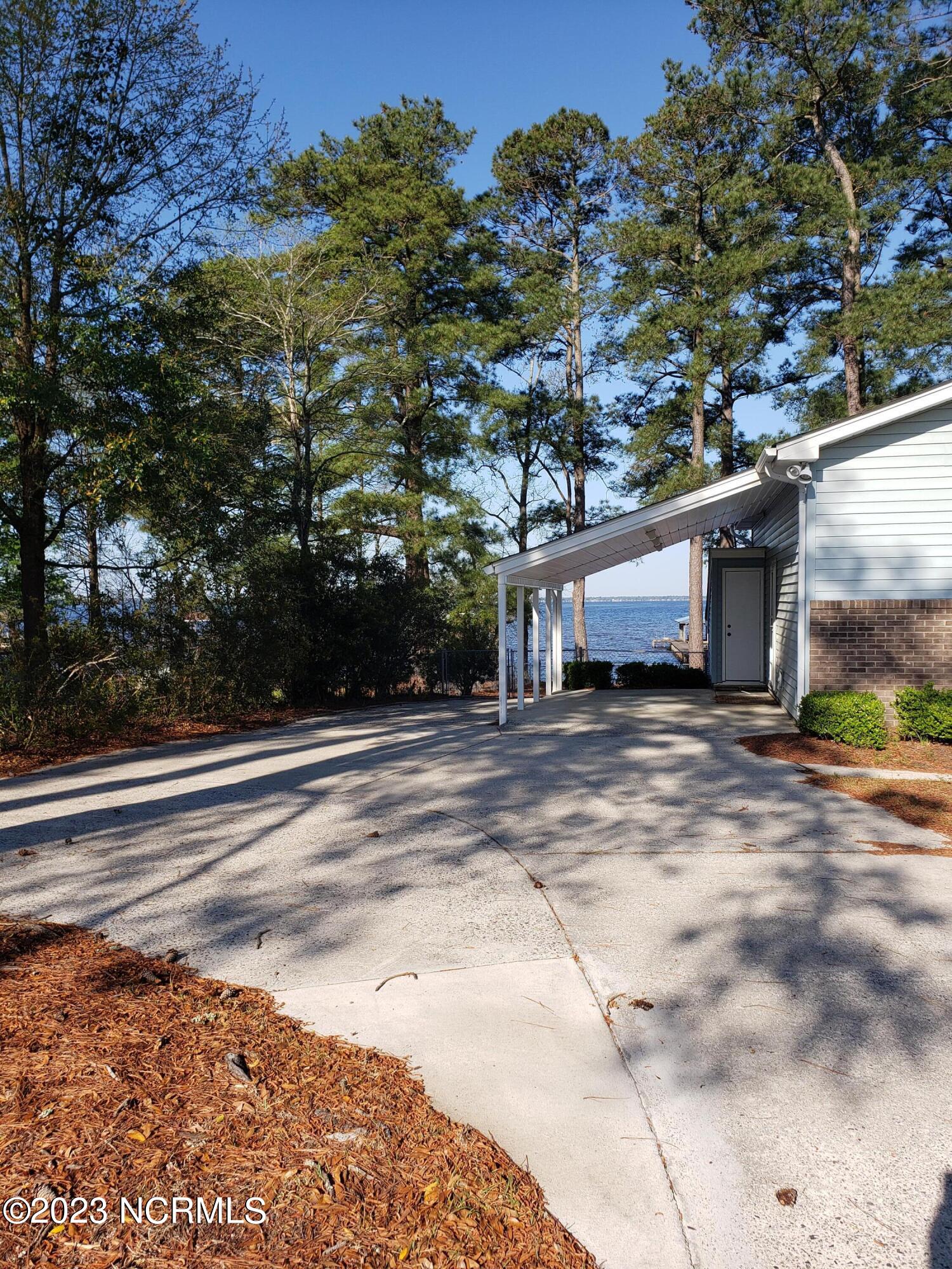 2430 Bella Coola Road Lake Waccamaw, NC 28450 - Photo 6 of 58 20230330_092533