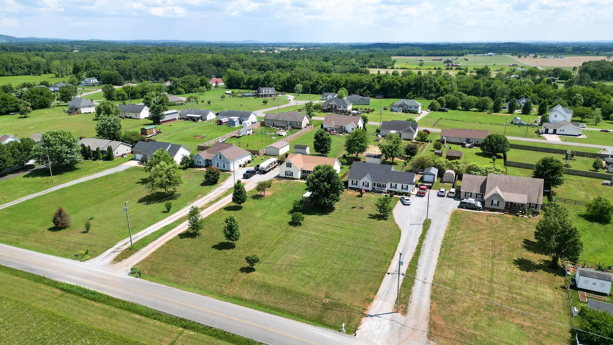 5039 Midland Fosterville Road Bell Buckle, TN 37020 - Photo 30 of 32 a view of a city