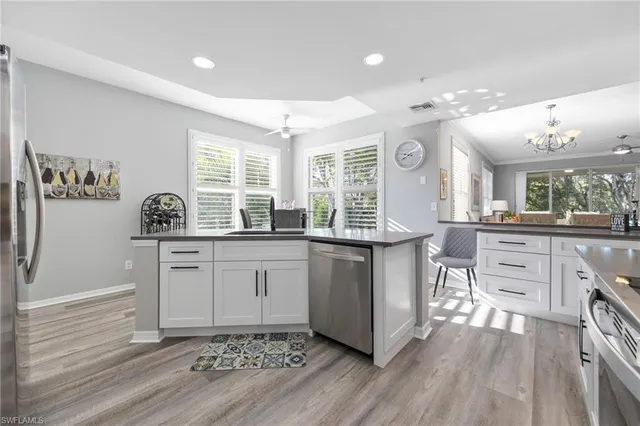 $729,000 | 4650 Yacht Harbor Drive, Unit 121, Naples, FL 34112