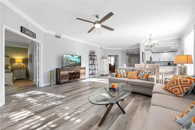 $729,000 | 4650 Yacht Harbor Drive, Unit 121, Naples, FL 34112