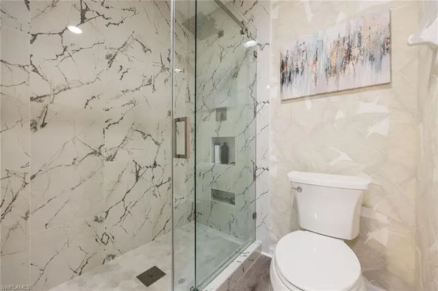 $729,000 | 4650 Yacht Harbor Drive, Unit 121, Naples, FL 34112