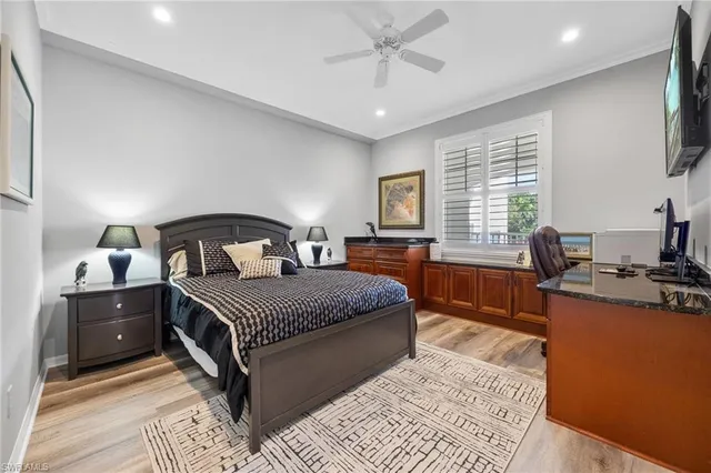 $729,000 | 4650 Yacht Harbor Drive, Unit 121, Naples, FL 34112