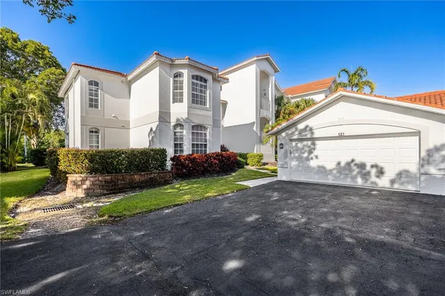 $729,000 | 4650 Yacht Harbor Drive, Unit 121, Naples, FL 34112
