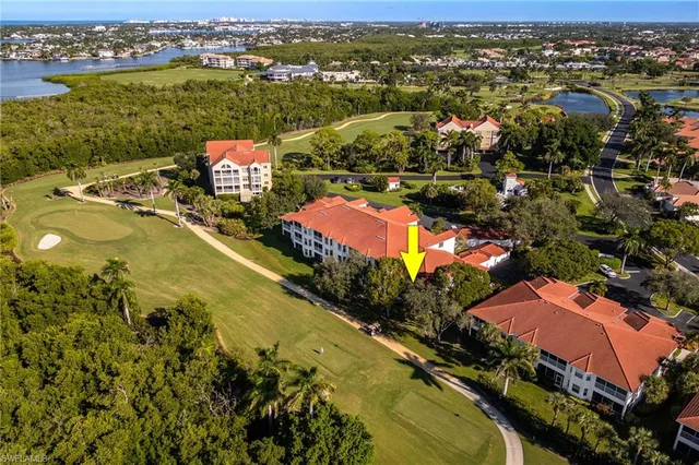 $729,000 | 4650 Yacht Harbor Drive, Unit 121, Naples, FL 34112