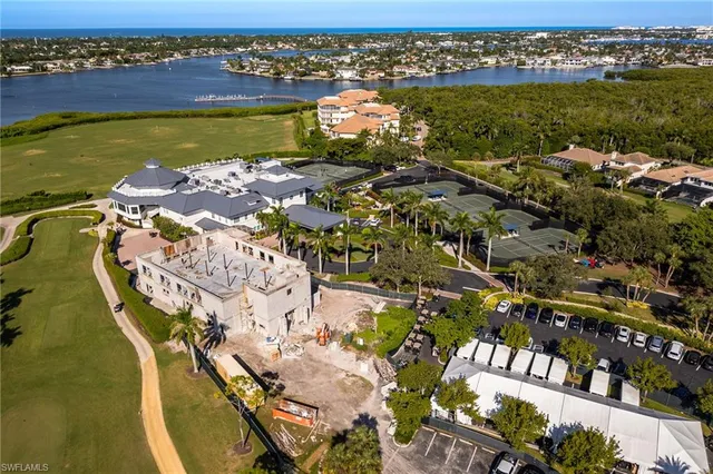 $729,000 | 4650 Yacht Harbor Drive, Unit 121, Naples, FL 34112