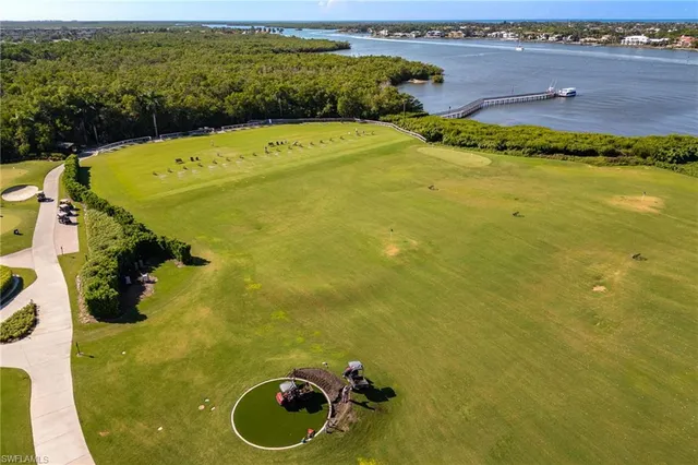 $729,000 | 4650 Yacht Harbor Drive, Unit 121, Naples, FL 34112