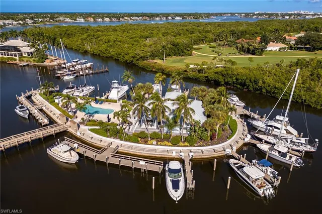 $729,000 | 4650 Yacht Harbor Drive, Unit 121, Naples, FL 34112