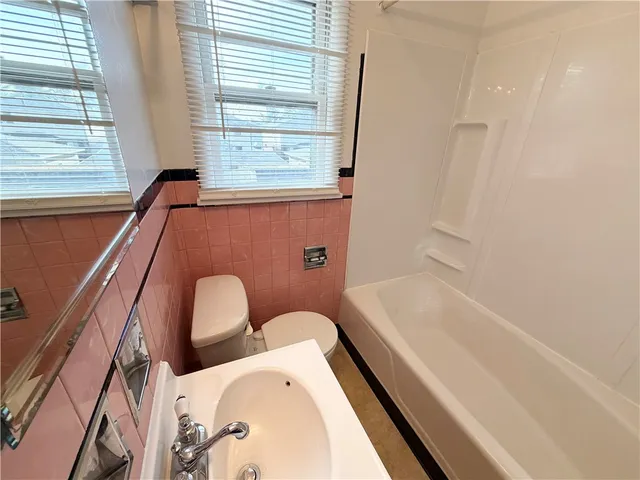 $1,600 | 214 Magnolia Avenue, East Rochester, NY 14445