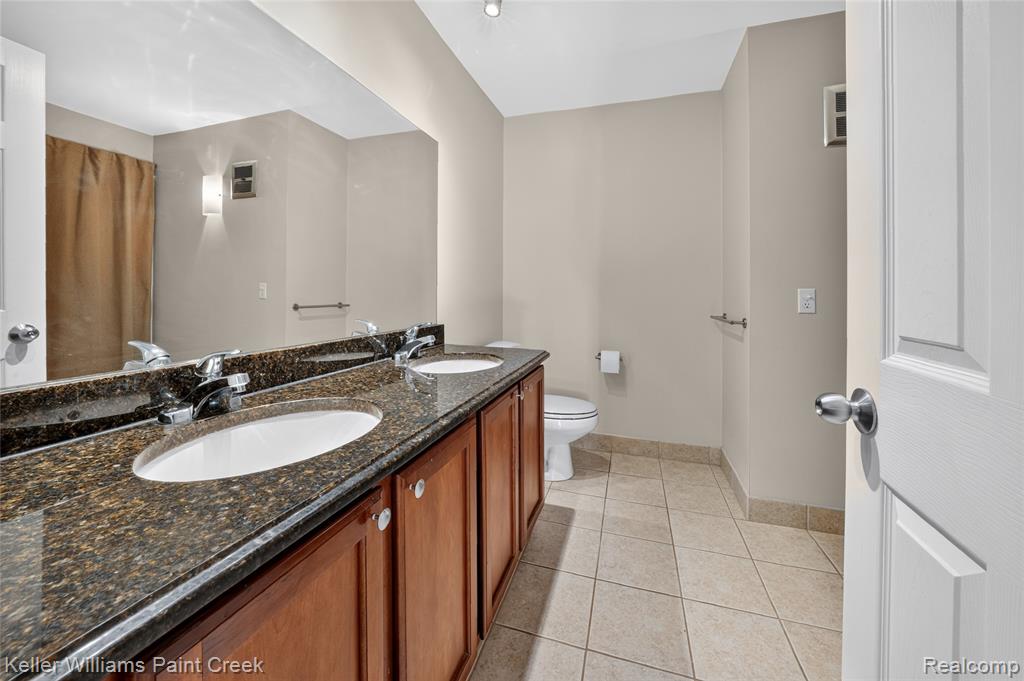 2309 Walton Boulevard, Unit 36 Rochester Hills, MI 48309 - Photo 17 of 24