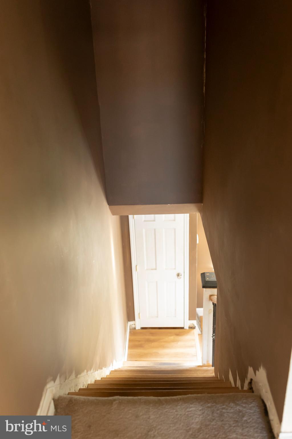 925 Brenton Road Drexel Hill, PA 19026 - Photo 13 of 26 hall