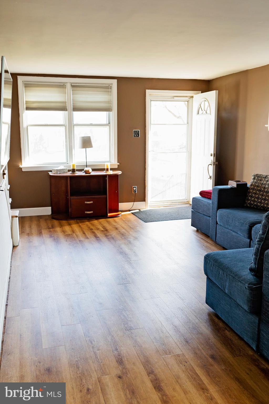 925 Brenton Road Drexel Hill, PA 19026 - Photo 6 of 26 LR