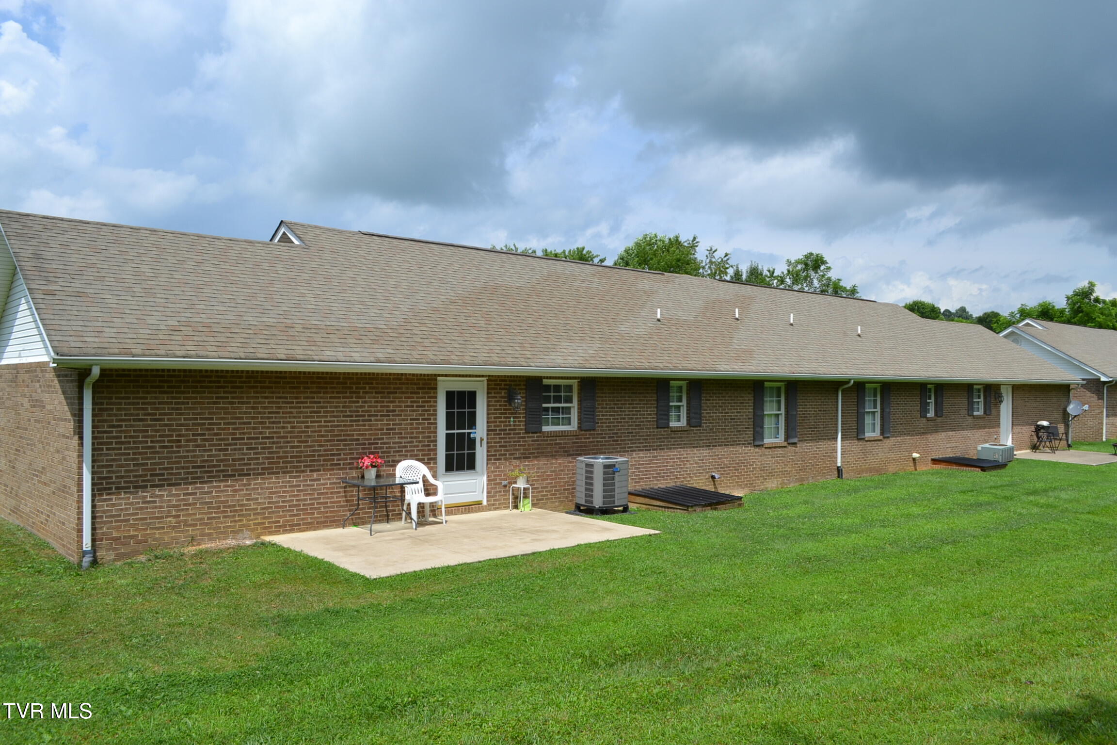623 Wyndale Road, Unit 6 Abingdon, VA 24210 - Photo 8 of 24 DSC_0246