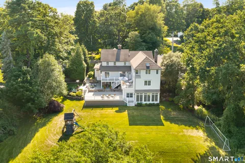 $1,995,000 | 2444 Bronson Road, Fairfield, CT 06824