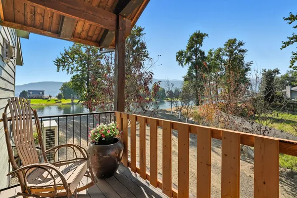 $998,500 | 530 Cottonwood Drive, St. Maries, ID 83861