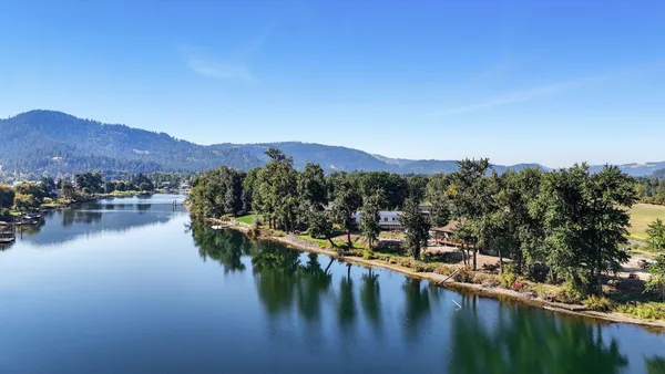 $998,500 | 530 Cottonwood Drive, St. Maries, ID 83861