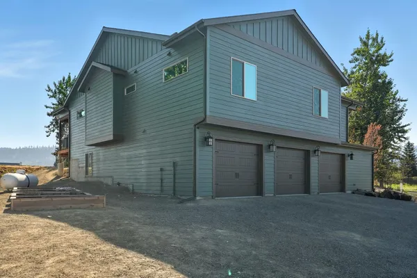 $998,500 | 530 Cottonwood Drive, St. Maries, ID 83861