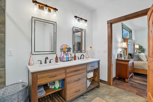 $998,500 | 530 Cottonwood Drive, St. Maries, ID 83861