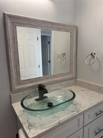 $2,600 | 5617 Gateway Drive, Tampa, FL 33615