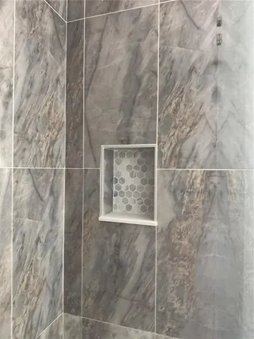 $2,600 | 5617 Gateway Drive, Tampa, FL 33615