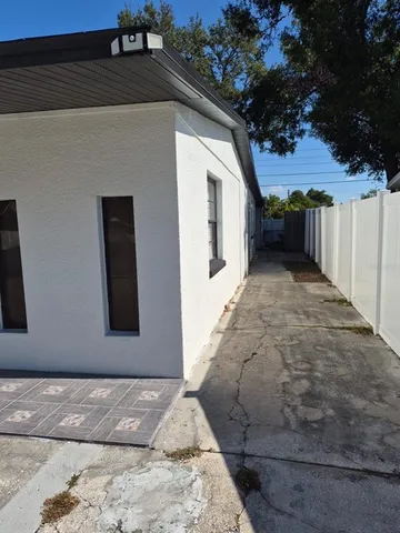 $2,600 | 5617 Gateway Drive, Tampa, FL 33615