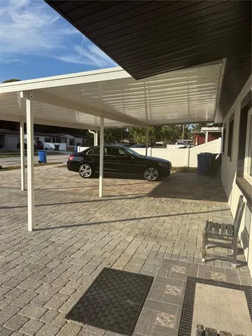 $2,600 | 5617 Gateway Drive, Tampa, FL 33615