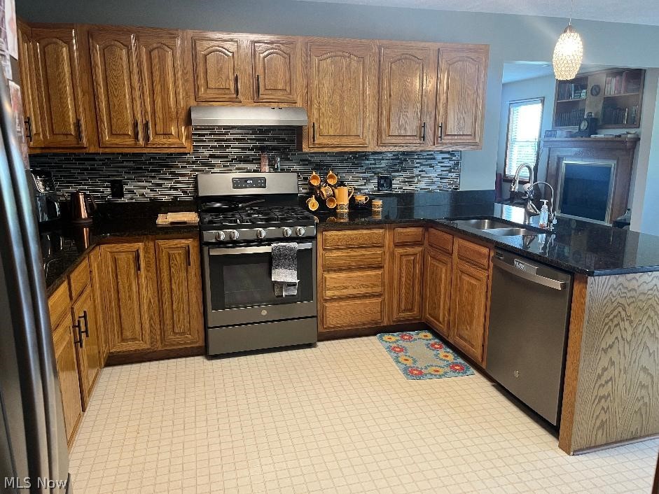 9449 Old State Road Chardon, OH 44024 - Photo 12 of 41 First view of kitchen