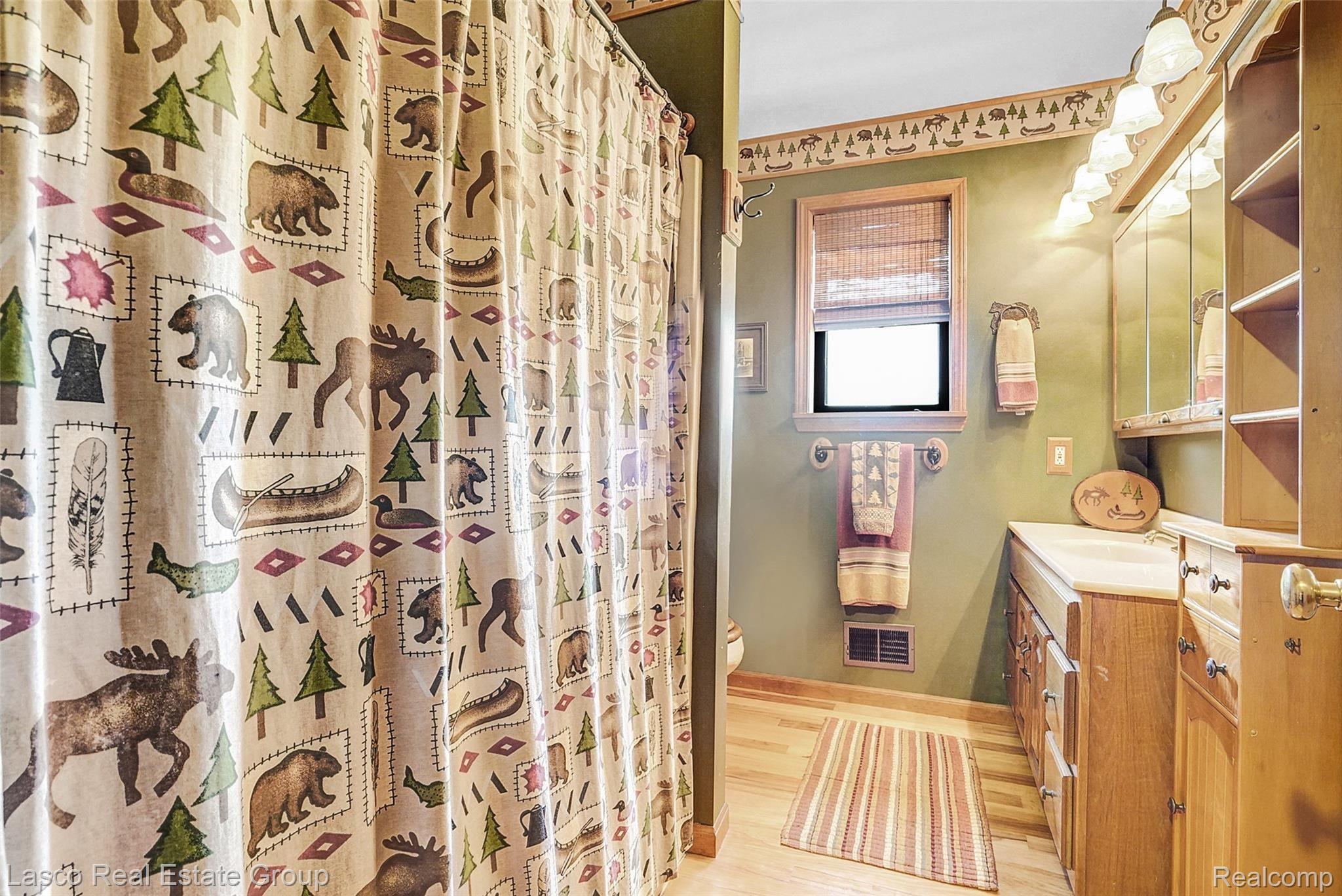 12049 Hoisington Road Gaines, MI 48436 - Photo 15 of 60 DSC01314.jpg