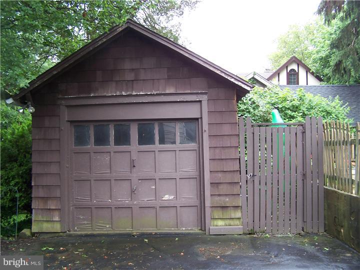 515 East Manoa Road Havertown, PA 19083 - Photo 23 of 25