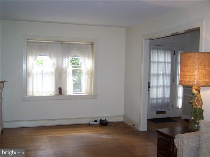515 East Manoa Road Havertown, PA 19083 - Photo 6 of 25