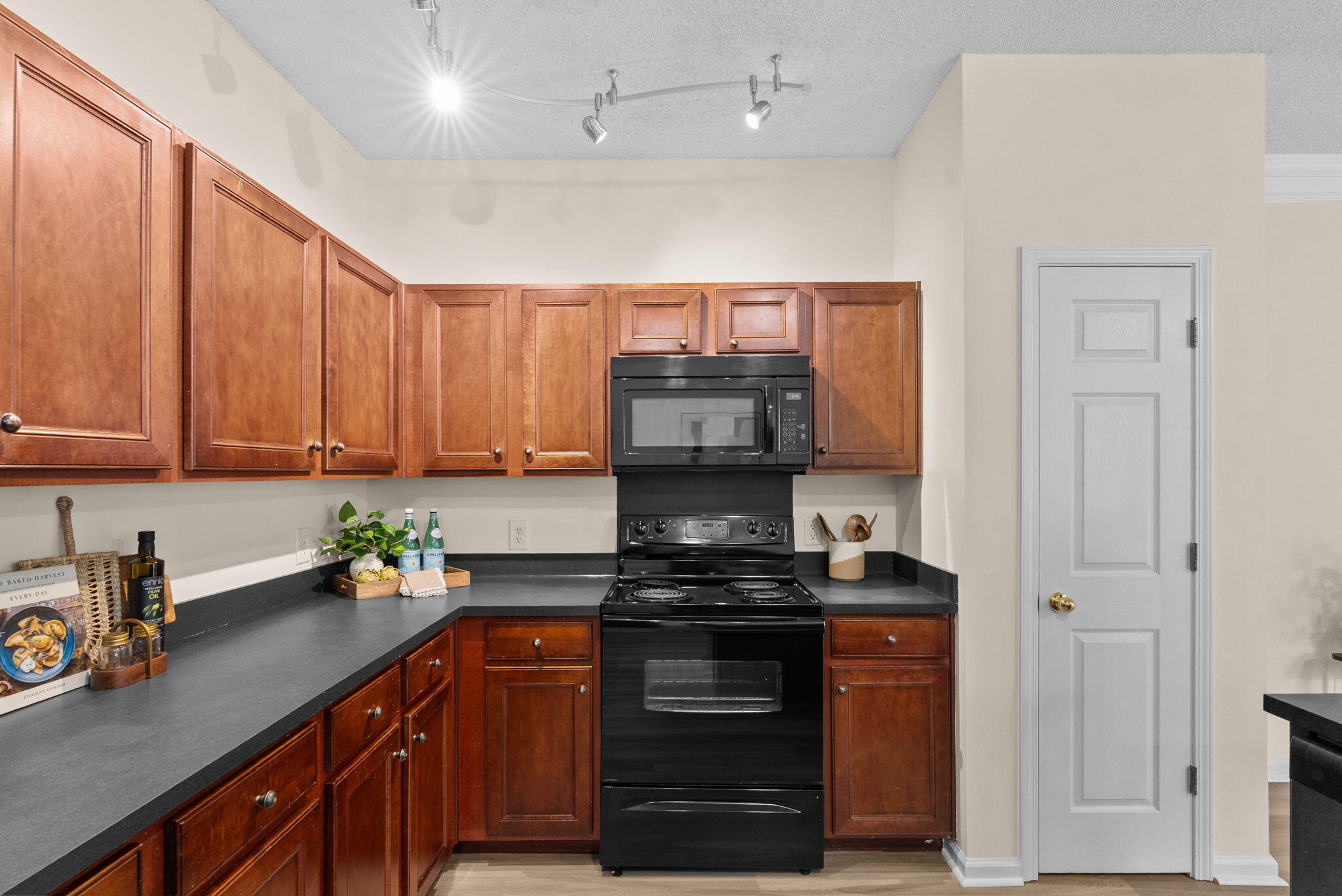 263 Brookshire Road Goose Creek, SC 29445 - Photo 13 of 49 kitchen