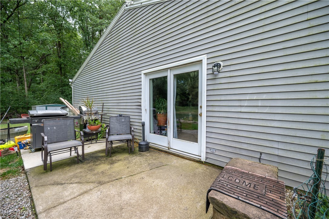 5546 Shaffer Road Northwest, Unit A & B Warren, OH 44481 - Photo 41 of 47 View of patio / terrace with a grill